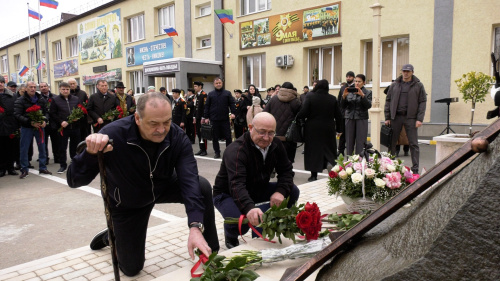 Сергей Меликов в ходе рабочего визита в Дербент принял участие в открытии бюста Нариману Шихалиеву