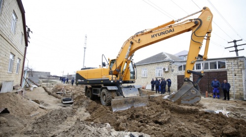 Глава Дербента проинспектировал ход реконструкции улицы имени Графа Воронцова