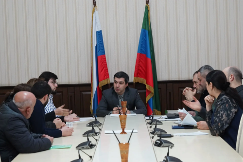  В администрации Дербента состоялось заседание комиссии по вопросам сноса незаконных построек