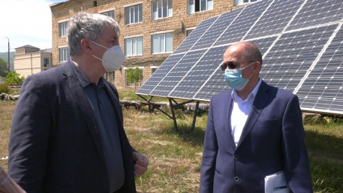 Глава Дербента обратился к министру здравоохранения РД: "Прошу в оперативном порядке выделить финансовые средства на приобретение генератора для больницы"