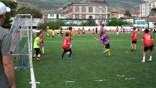 На стадионе "Нарын-кала" стартовал футбольный турнир на призы клуба "Кожаный мяч"     